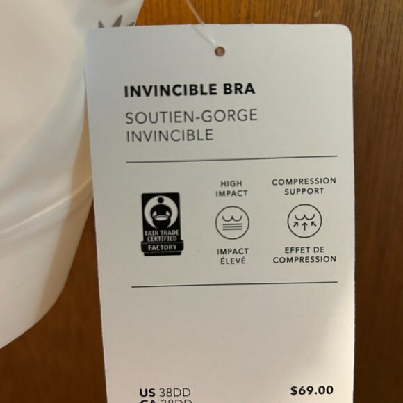 Athleta Invincible Sports Bra - Picture 4 of 4